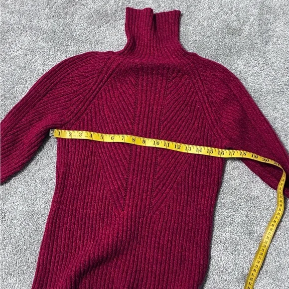 Sundance Catalog Toasty Dimensions Ribbed Turtleneck Sweater, size M, never worn - Picture 2 of 2